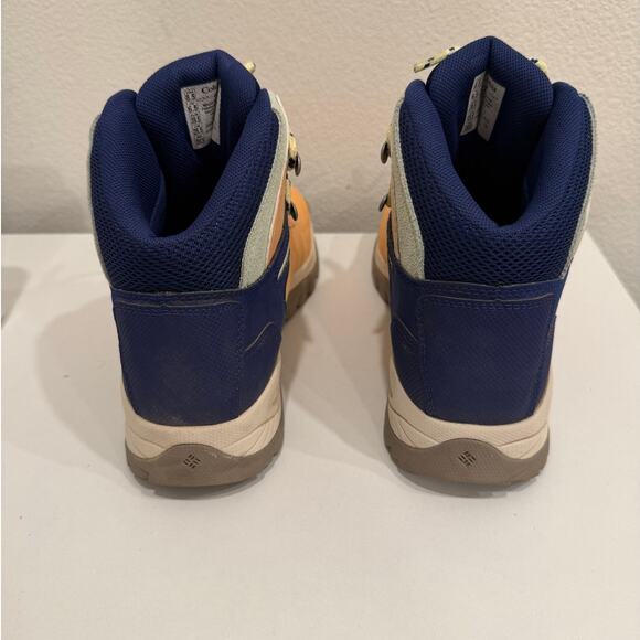 Columbia Newton Ridge Plus Womens Size 8.5 Peach/Blue Hiking Boots Waterproof - Picture 2 of 7